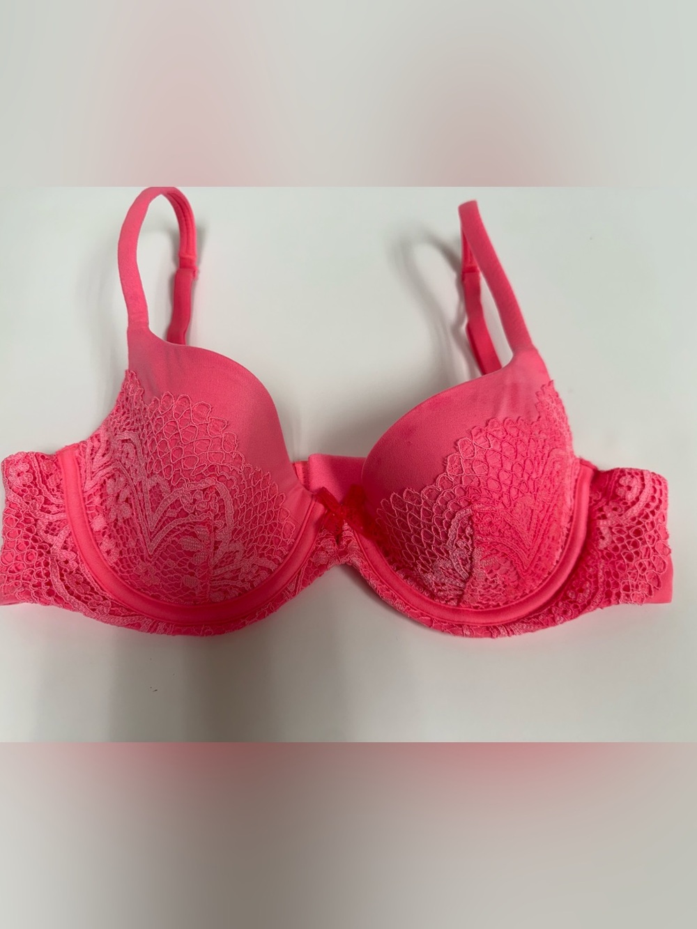 Victoria's Secret Coral Pink Lace Push-Up Bra